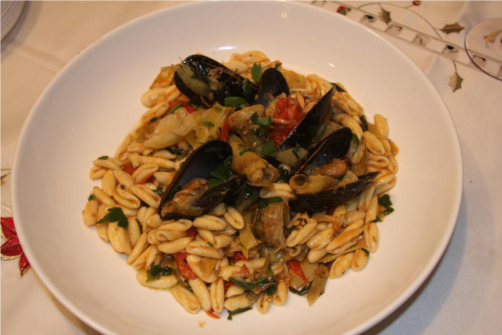 Cavatelli with Mussels, Artichoke Hearts