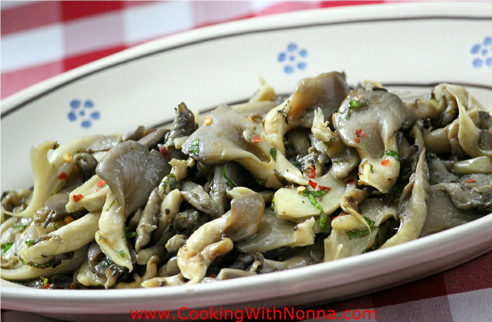 Sauteed Oyster Mushrooms with Garlic and Mint
