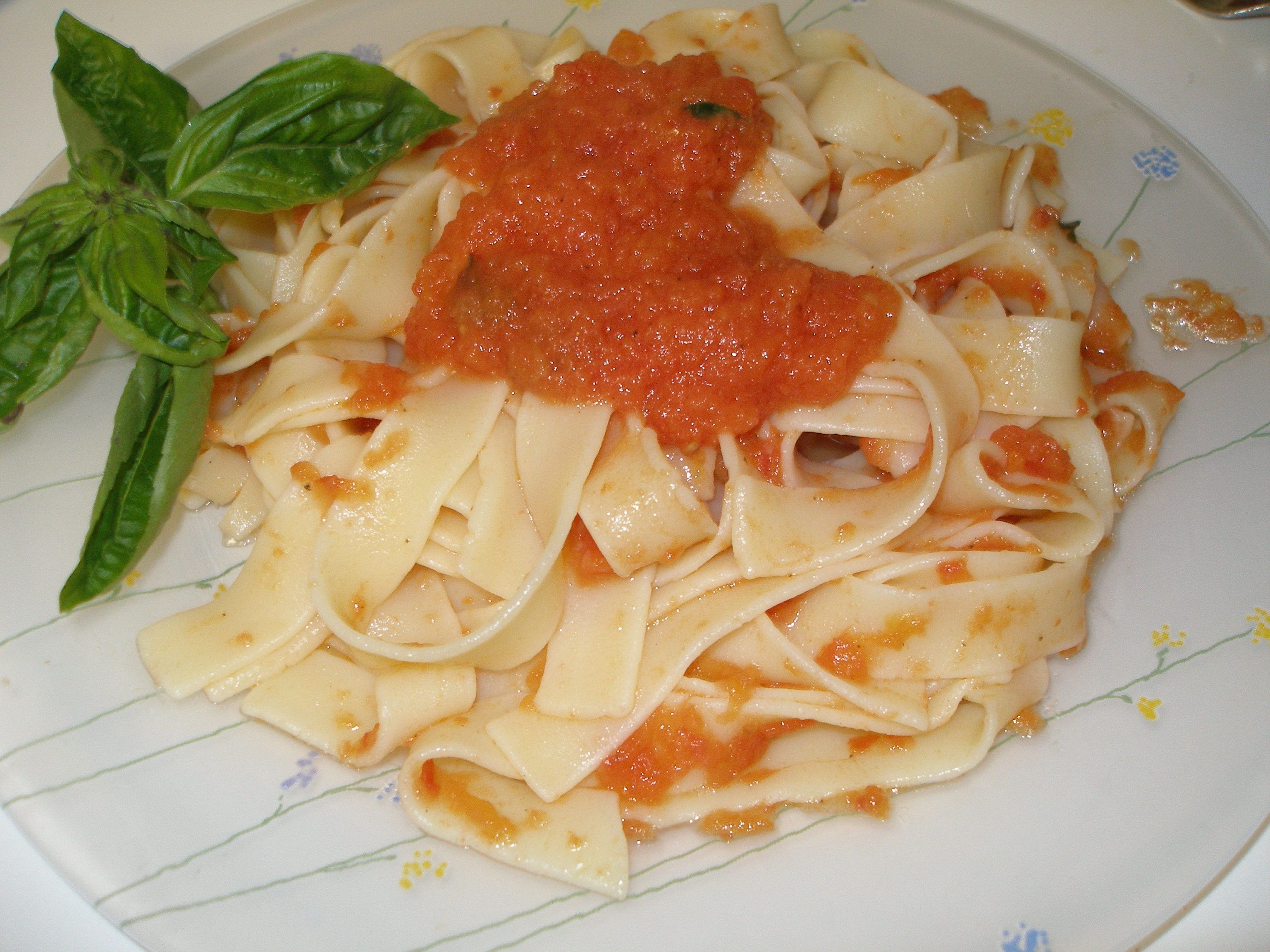Fresh Plum Tomato Sauce