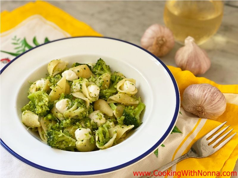 Broccoli & Shells with Mozzarella Pearls