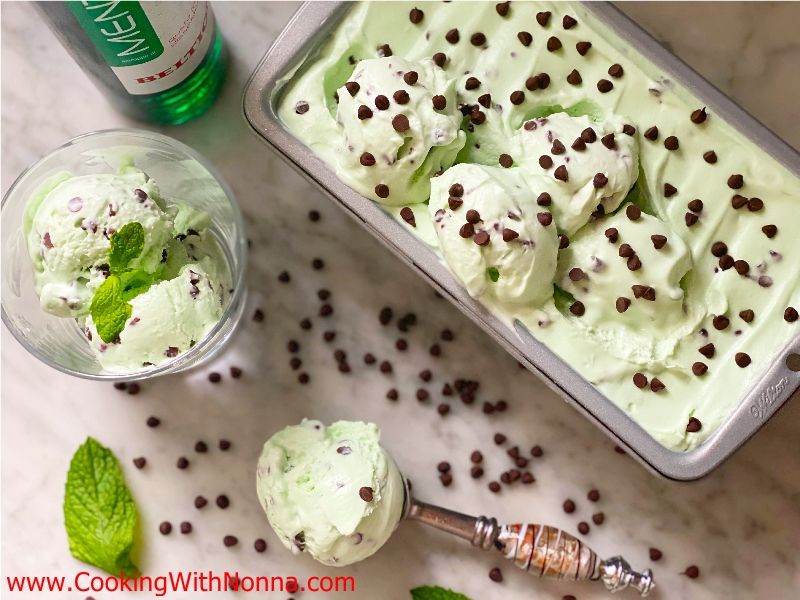 Homemade Mint Chocolate Chip Ice Cream