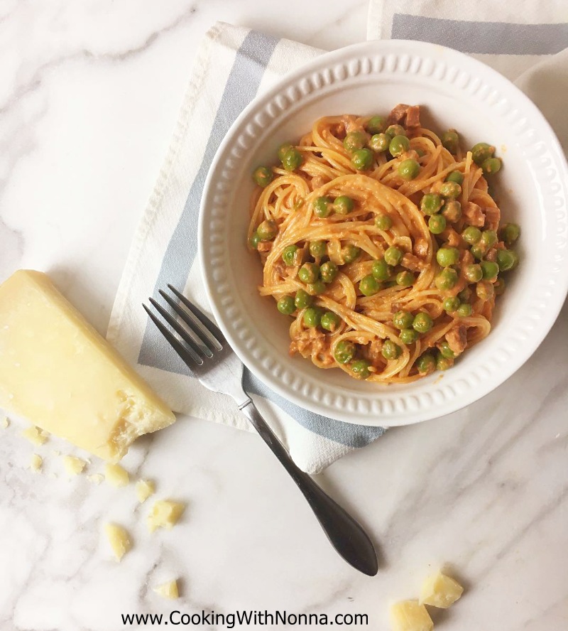 Capellini with Prosciutto and Peas in Pink Sauce Capellini with Prosciutto and Peas in Pink Sauce