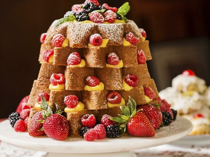 Pandoro Christmas Tree Cake with Amaretto and Mascarpone Whipped