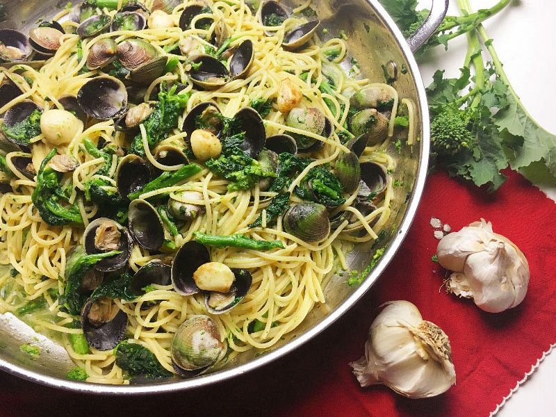 Spaghetti with Broccoli Rabe and Vongole