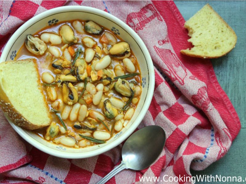 Mussels and Cannellini Beans Soup